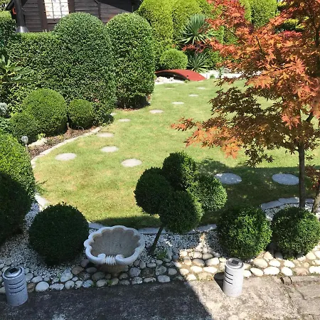 Semesterbostad Nyaralo Japankerttel - With Japanese Garden Balatonmáriafürdő