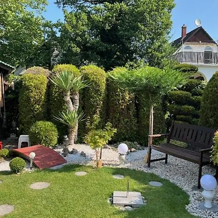 Nyaralo Japankerttel - With Japanese Garden Semesterbostad *